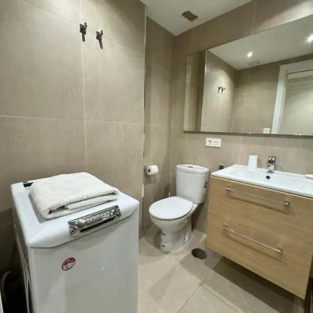 Port Of Center - Eaw Homes מארבלה